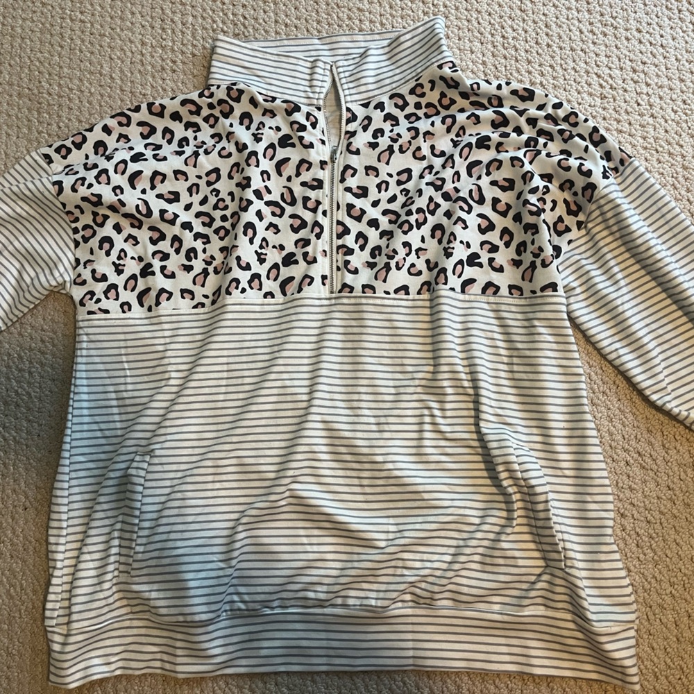 Long sleeve quarter zip